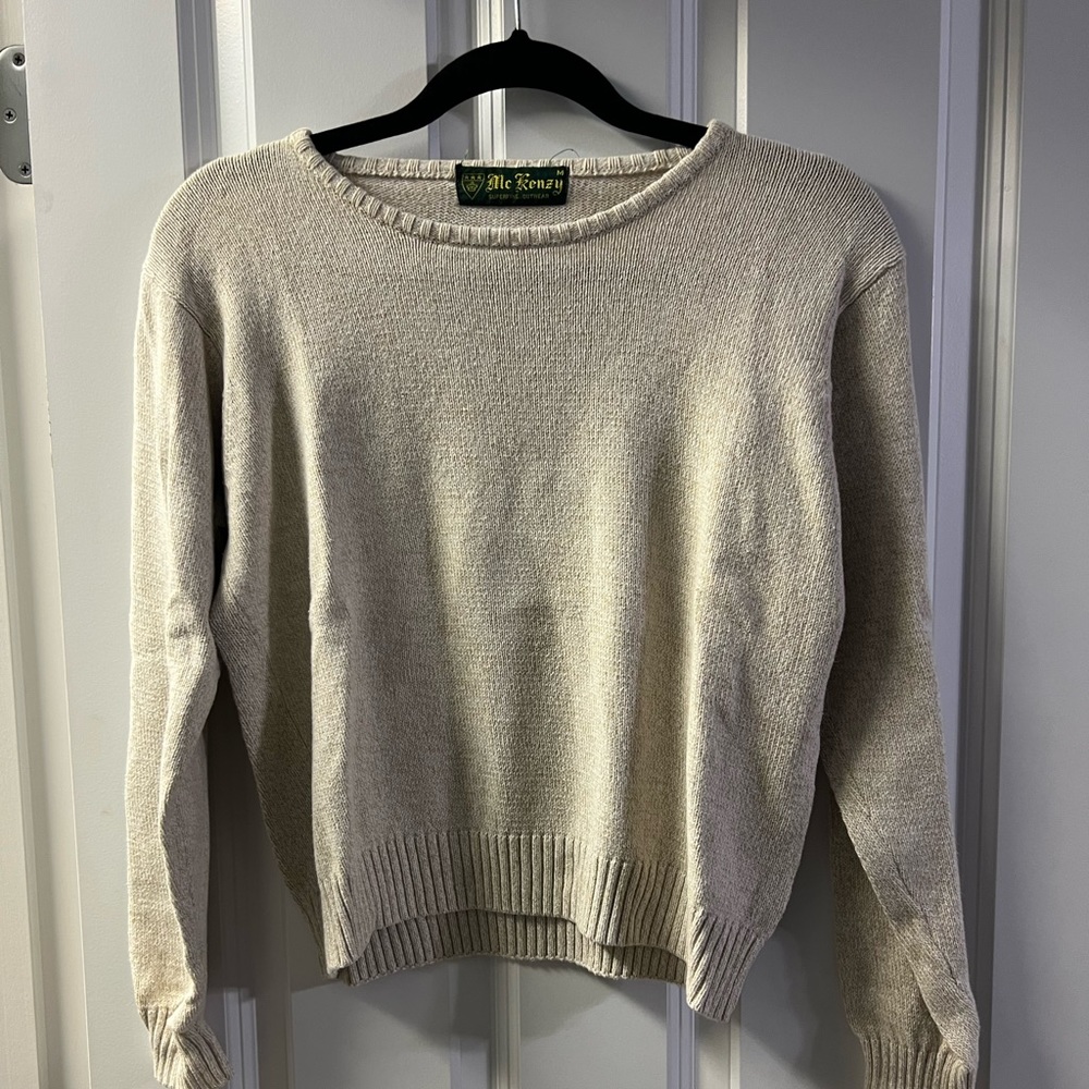 Like new Cream Cropped Sweater